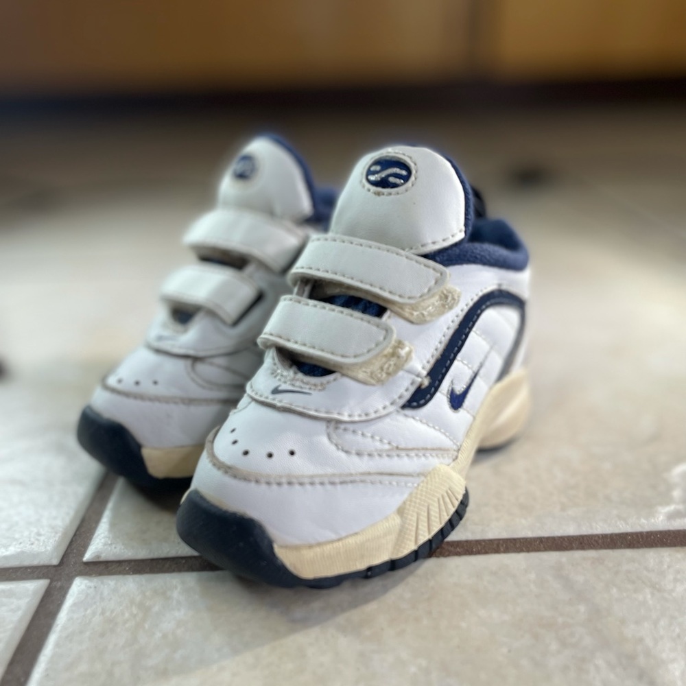 Vintage 2001 baby nike 5c boys
